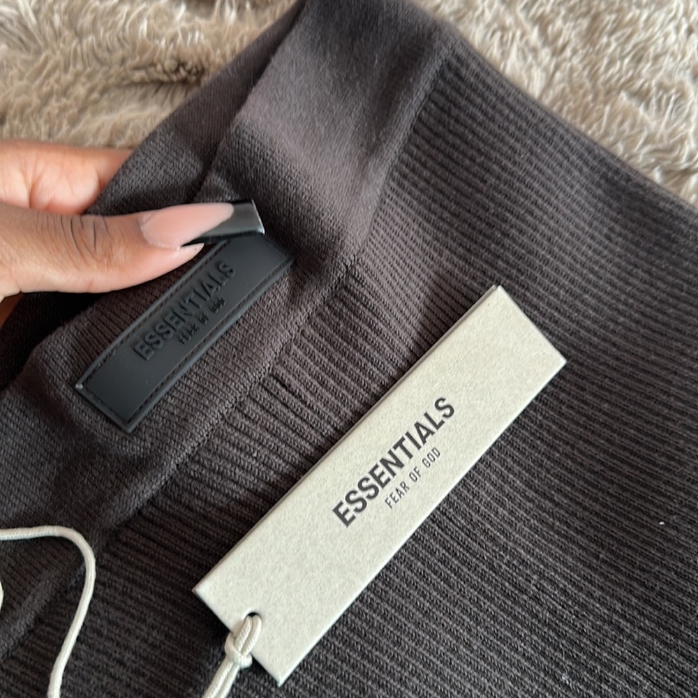 essentials leggings